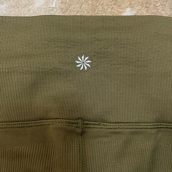 Athleta olive green seamless full length leggings women’s size medium - Picture 5 of 6